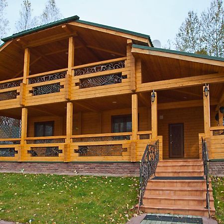 Gasthaus Комплекс Відпочинку Goldfіsh Сlub Babintsy Exterior foto